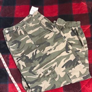 Forever 21 Camo Cargo Pants